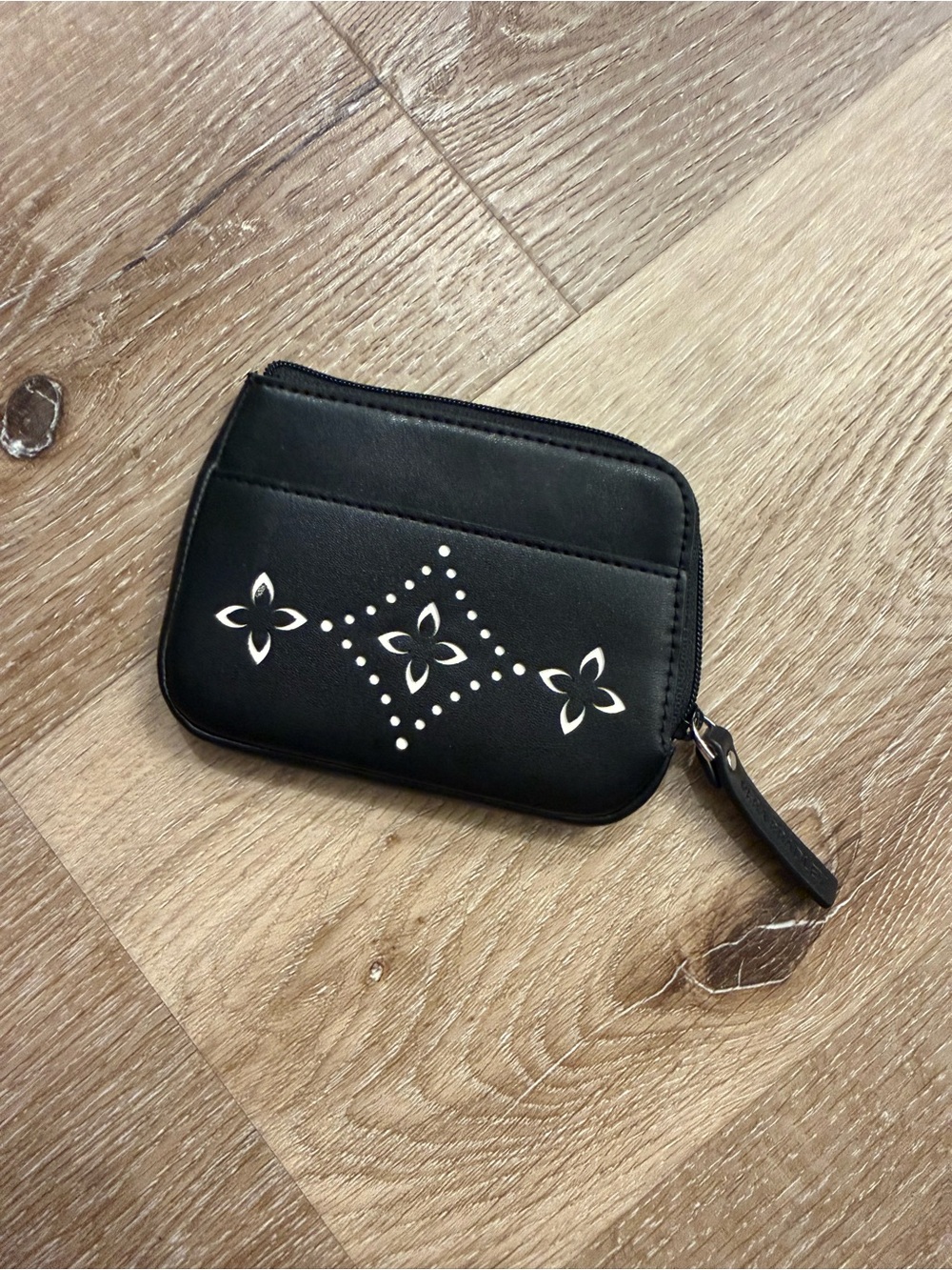 Vera Bradley Black Floral Stud Zip Wallet